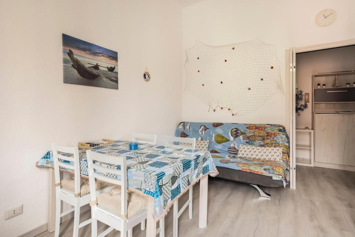Leo Holiday Homes Deiva Marina Luaran gambar
